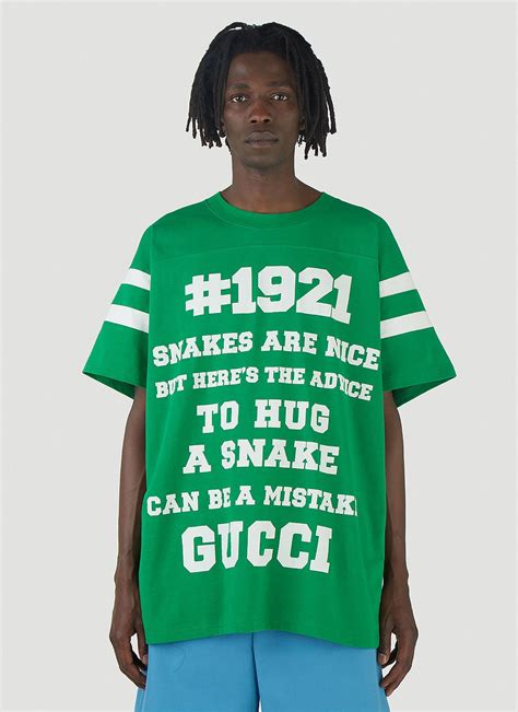 gucci to hug a snake